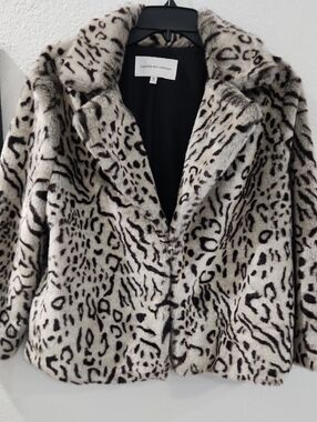 cupcakes & cashmere Leopard Faux Fur Jacket